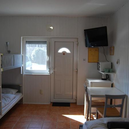 Autoscsarda Es Panzio Hotell Makó Exteriör bild